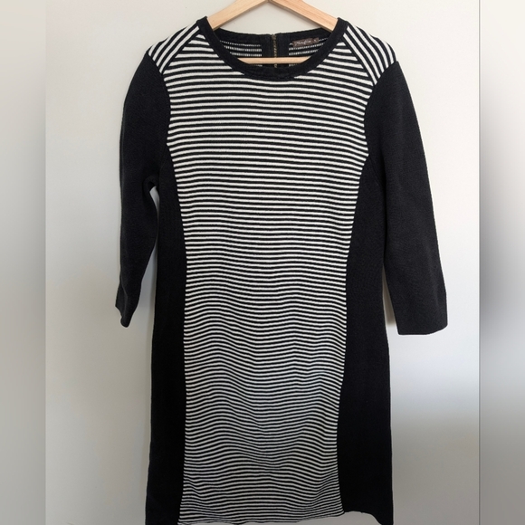 J. McLaughlin Size XL Black And White Striped Knit Sweater Dress Zipper Preppy - Picture 1 of 9